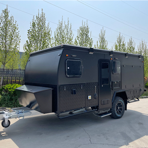 Ber&oslash;mt luksus Kina campingvogn med U-formet sofa